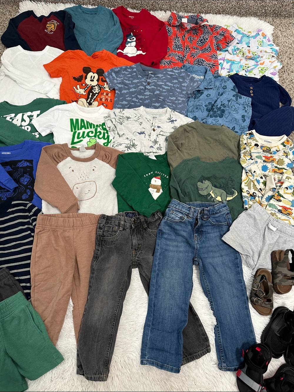 🐒 Bundle of 29 Boys Clothing Size 2T/3T
